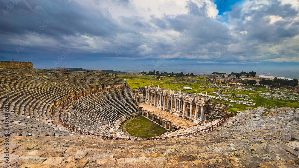 hierapolis-theatre-pamukkale